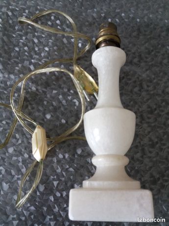 Paire de lampe de chevet en albatre