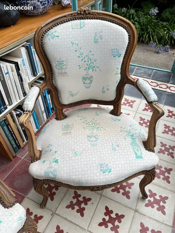 Paire de fauteuils cabriolets (image 3)