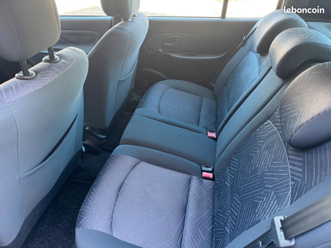 Renault Clio II 1.5 dCi 65 ch – 5 portes – 99 000 km – Révisée – Garantie 6 mois (image 8)