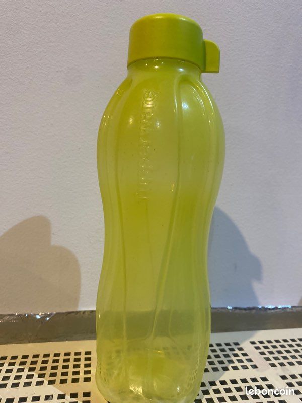 Bouteille Tupperware (image 2)