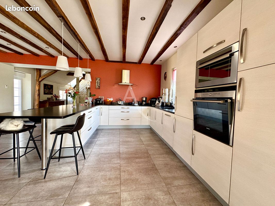 Maison 6 pièces 173 m² · à Notre-Dame-d'Oé · 173 m² · 603 200 €