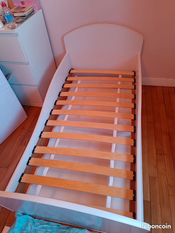 Lit Enfant Bleu Avec Sommiers Et Barrière De Sécurité Amovible Drimy