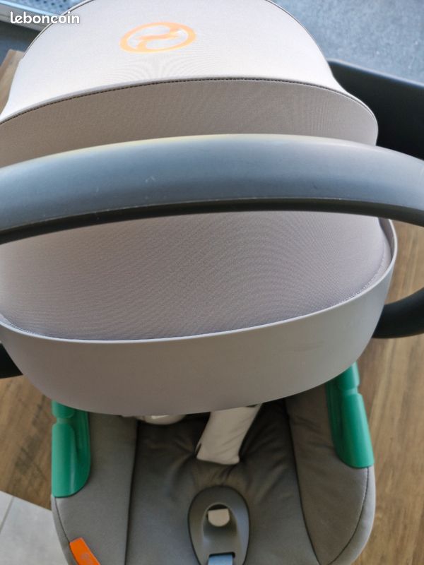 Cosy Cybex Aton S2-i-Size (image 5)