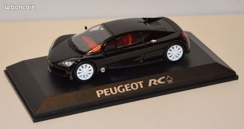 1/18 Peugeot RC Carreau Concept Car Rouge 2002 Solido Prestige