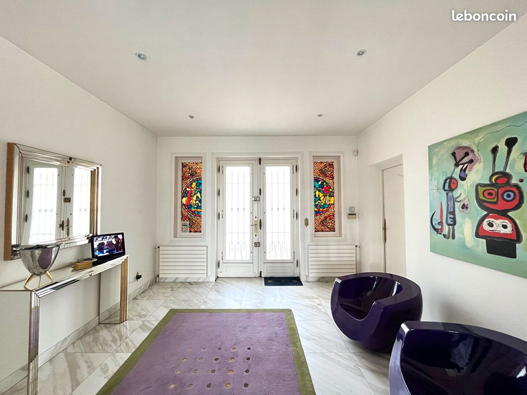 Propriété 8 pièces 340 m² (image 11)