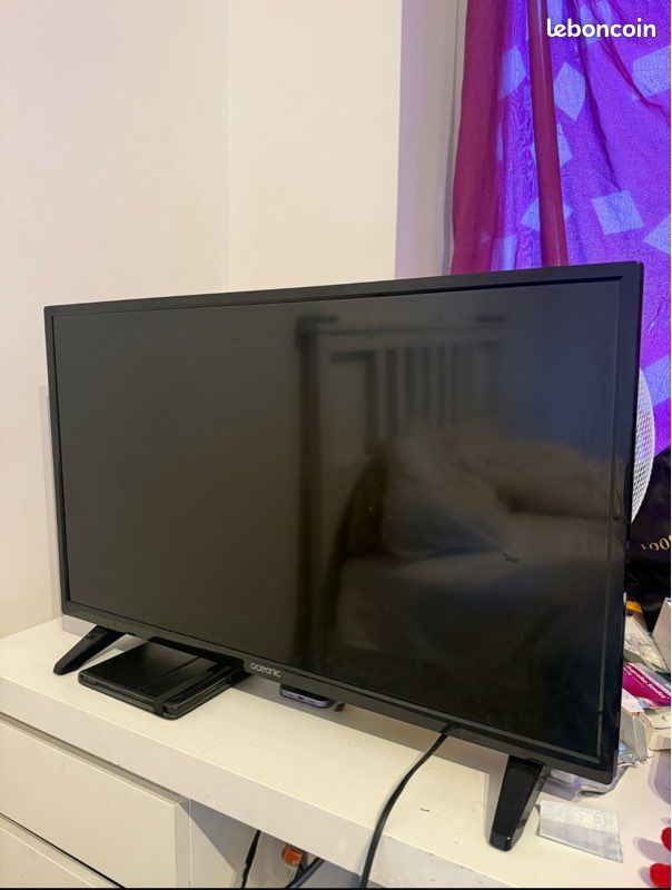 URGENT -MEUBLE IKEA + télévision à vendre (image 6)