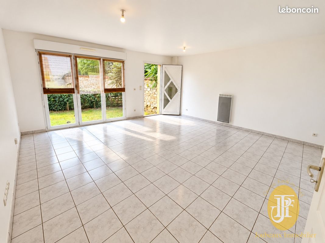Appartement 3 pièces 110 m² · à Vernon · 110 m² · 884 €/mois