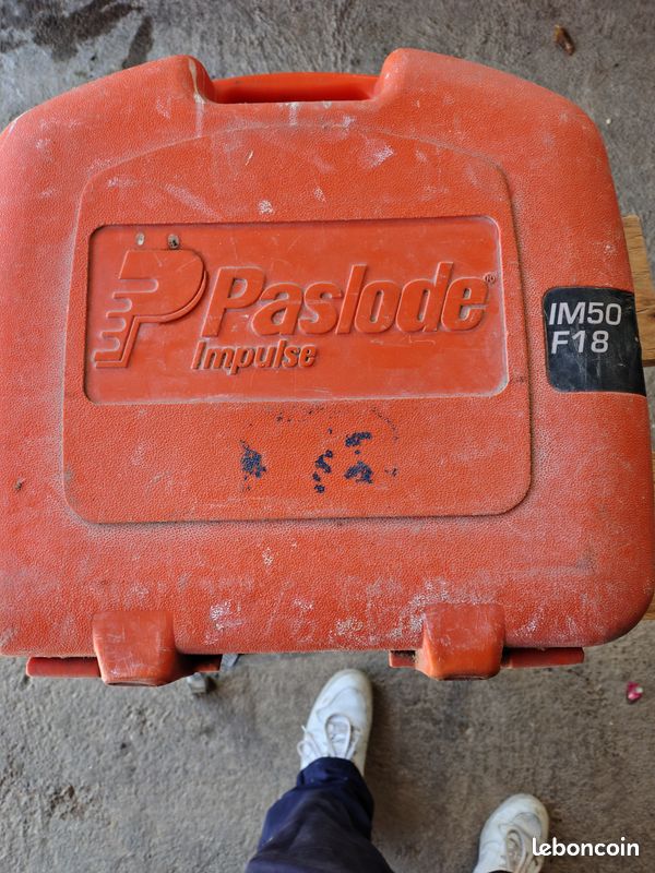 Cloueur Paslode IM50 F18 gaz + coffret (image 1)