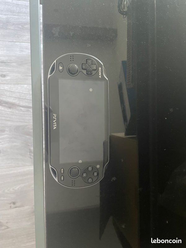 Ps vita model 1004 Oled (image 6)