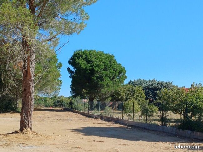 Terrain 2300 m² · à Elne · 290 000 €