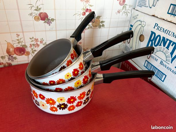 Casserole en aluminium avec couvercle