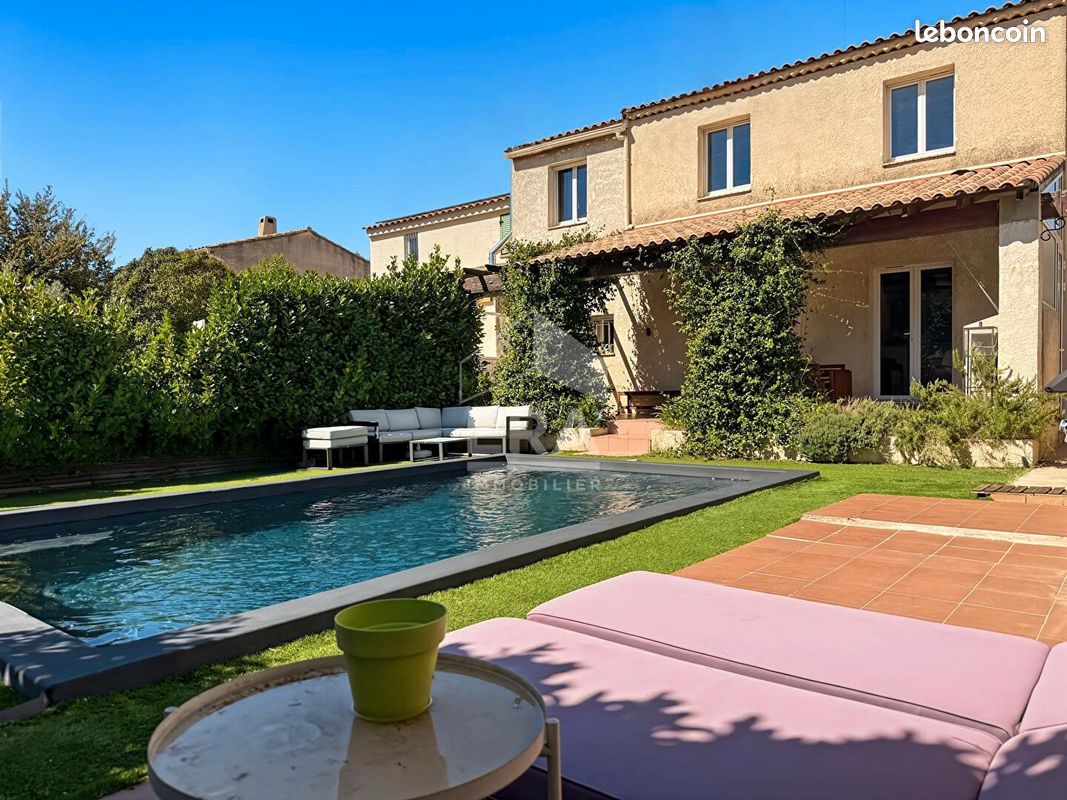 Maison 6 pièces 124 m² · à Simiane-Collongue · 124 m² · 529 000 €