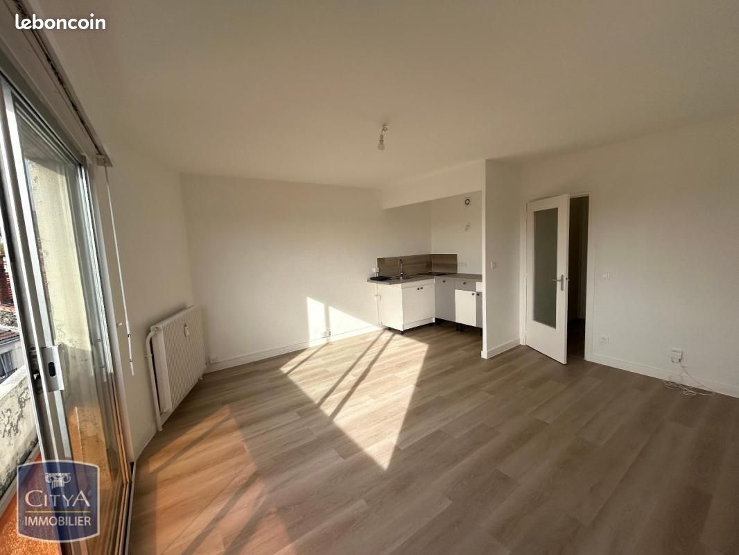 Appartement 1 pièce 26 m² · à Chamalières · 26 m² · 555 €/mois