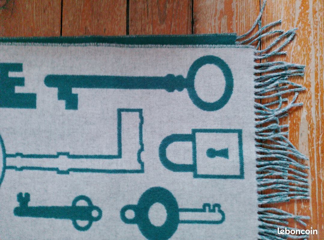 Écharpe casaque Hermès 100 % cachemire porte clefs verte (image 3)