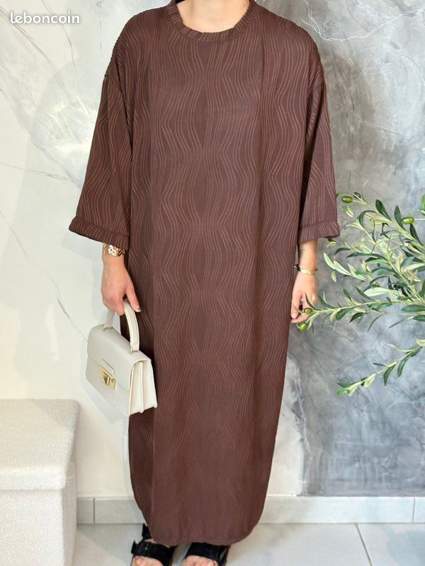 Robe Marron Pour Femme - Marque Mado Et Les Autres - Taille 1 (équivalent S/M) - Occasion Très Bon état