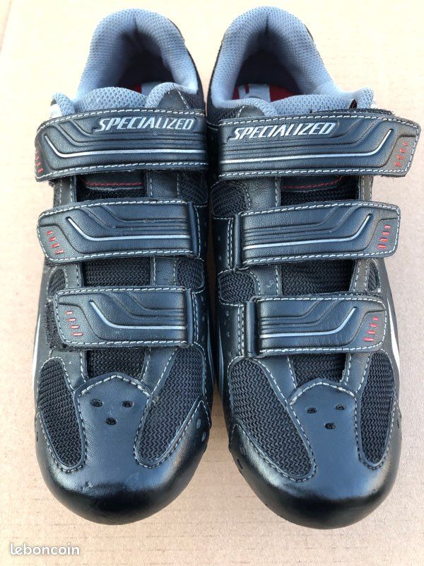 Chaussures cyclistes 🚴🏻♀️ (image 1)