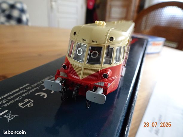 Locomotive ELECTROTREN HO 2136D - Renault ABJ 2 SNCF - Digitale - En Boîte