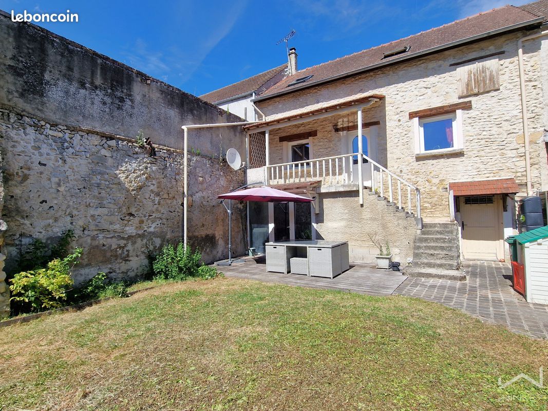 Maison 6 pièces 142 m² · à Nézel · 142 m² · 269 000 €
