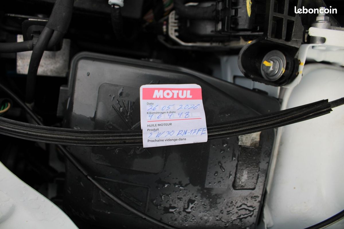 Dacia LOGAN MCV 1L5 BLUEDCI 95 STEPWAY CAMÉRA GPS USB RÉGULATEUR BLUETOOTH ABS LEDS CLIMAT (image 16)
