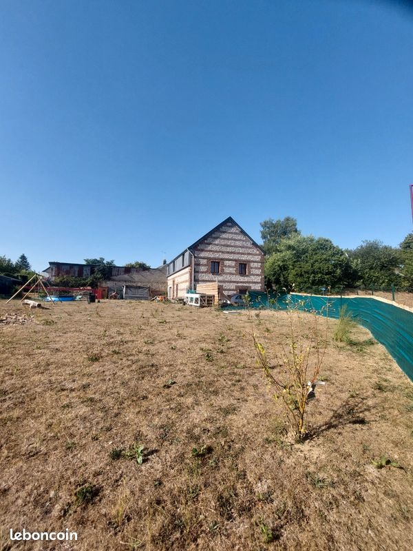 Maison 9 pièces 300 m² · à Terres-de-Caux · 300 m² · 250 000 €