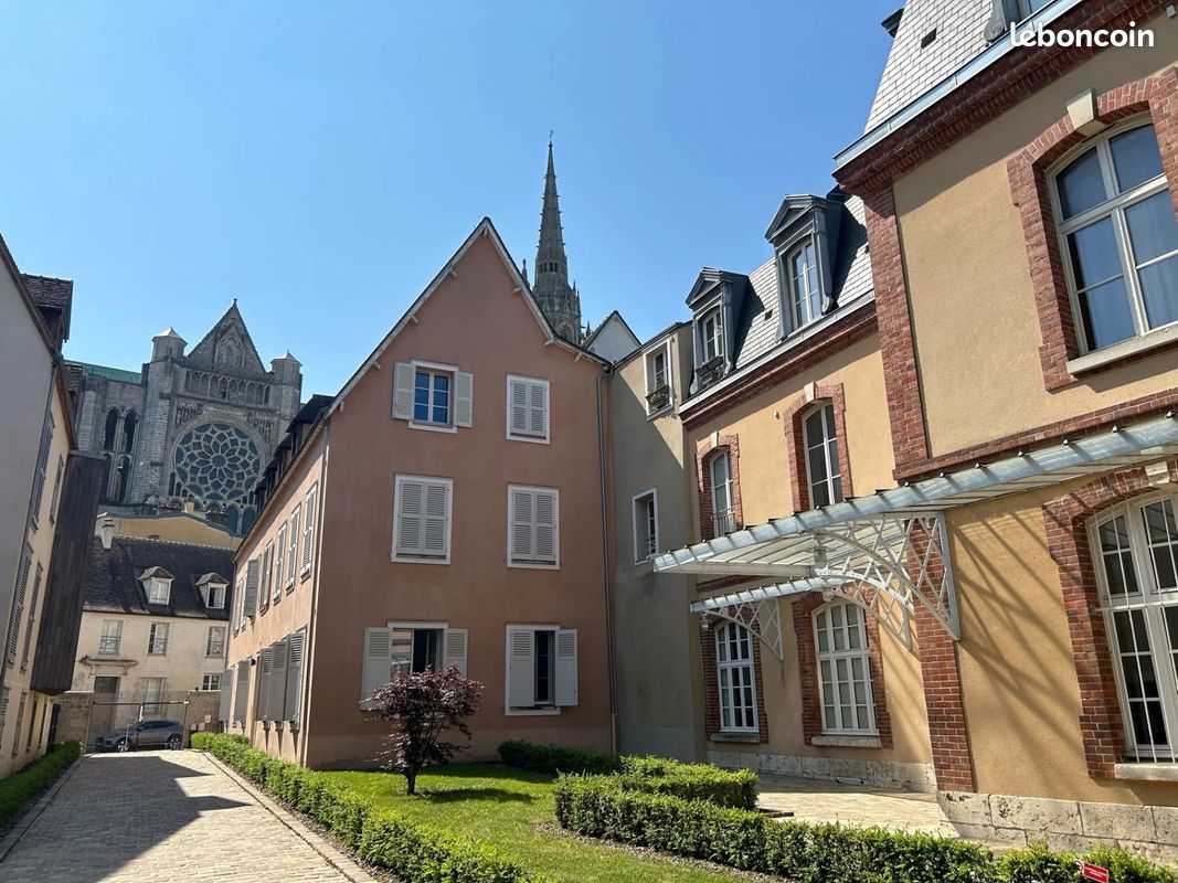 Appartement 4 pièces 107 m² · à Chartres · 106,6 m² · 1 399 €/mois