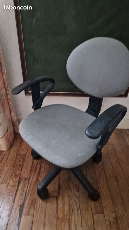 Bureau (image 1)