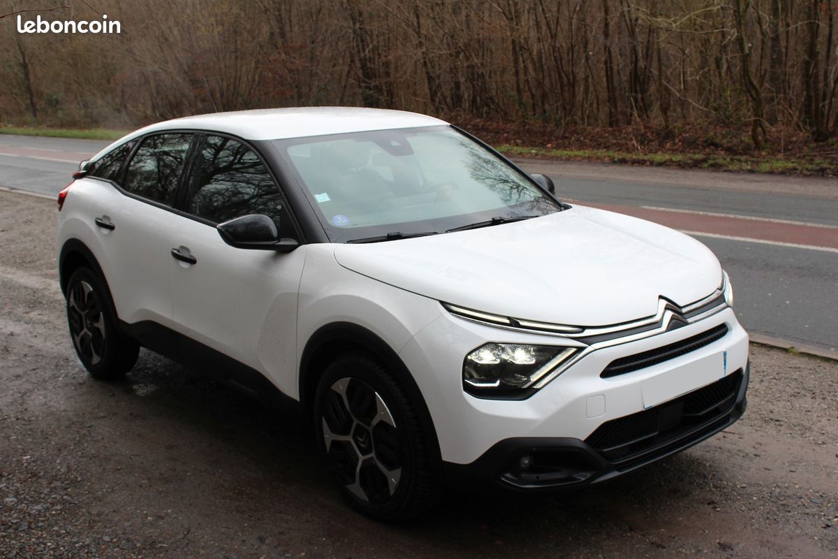Citroën C4 Feel avec boite de vitesse automatique (image 1)