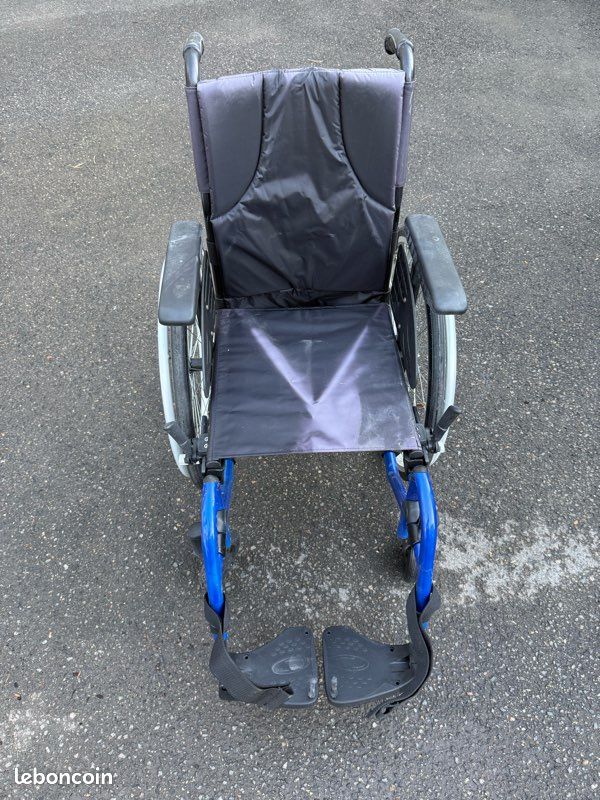 Fauteuil roulant (image 2)