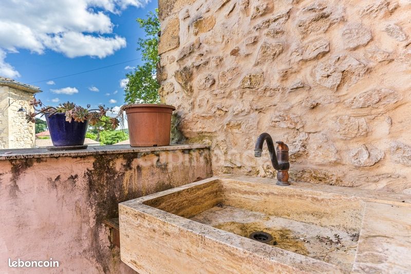 Maison 3 pièces 130 m² · à Collias · 130 m² · 249 900 €