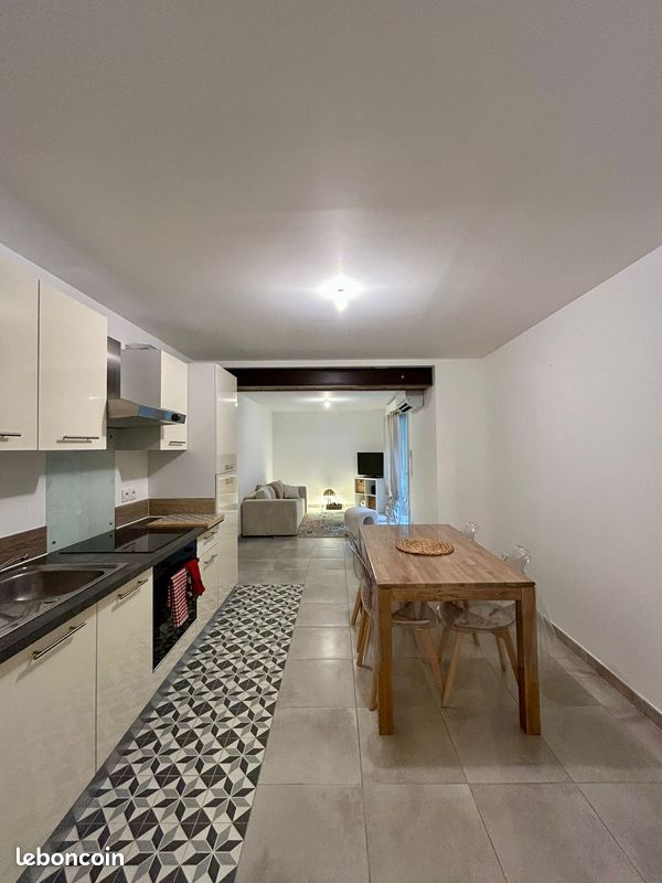 Appartement 2 pièces 50 m² · à Aigues-Mortes · 50 m² · 735 €/mois
