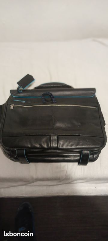 Sac en cuir de marque (image 2)