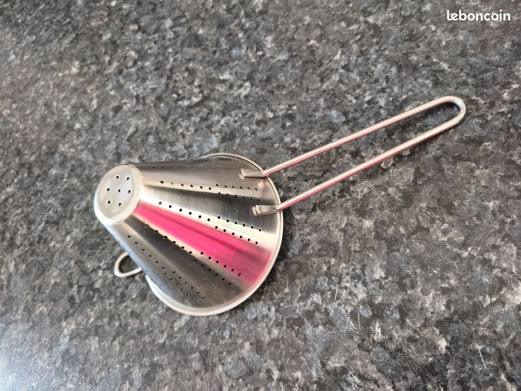 Passoire chinois en inox neuf (image 1)