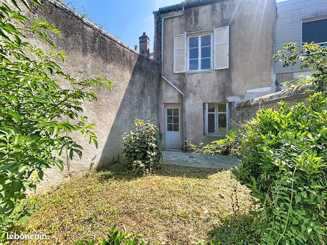 Maison 4 pièces 121 m² · à Amboise · 121 m² · 175 000 €