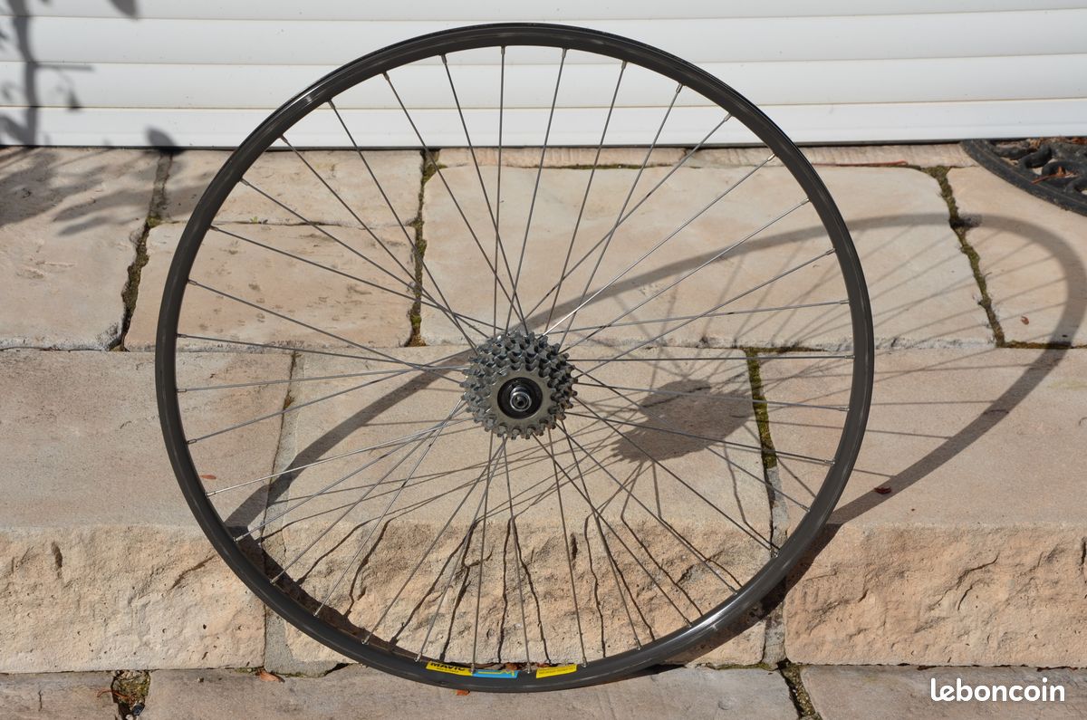 Roue Arrière 28" Mavic SSC Tubulaire – Moyeux Shimano Dura-Ace 8v Occasion