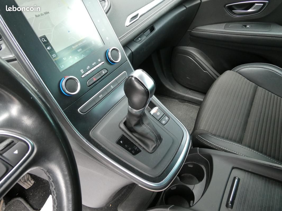 Renault Scénic INTENS BLUE DCI 120 EDC (image 11)