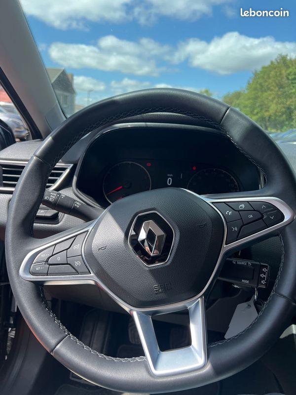 Renault clio v 1.0 sce 65 limited 2022 (image 8)