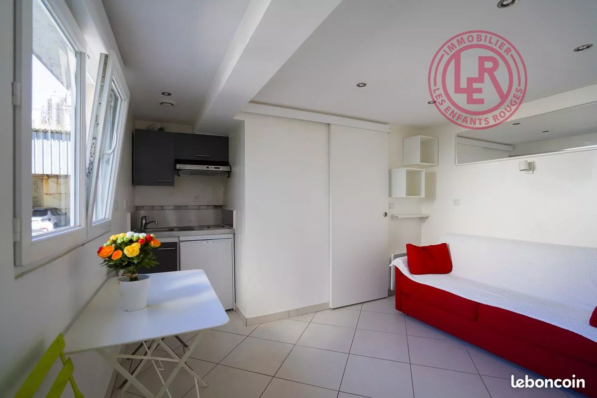 Appartement 1 pièce 14 m² · à Saint-Maurice · 14 m² · 700 €/mois