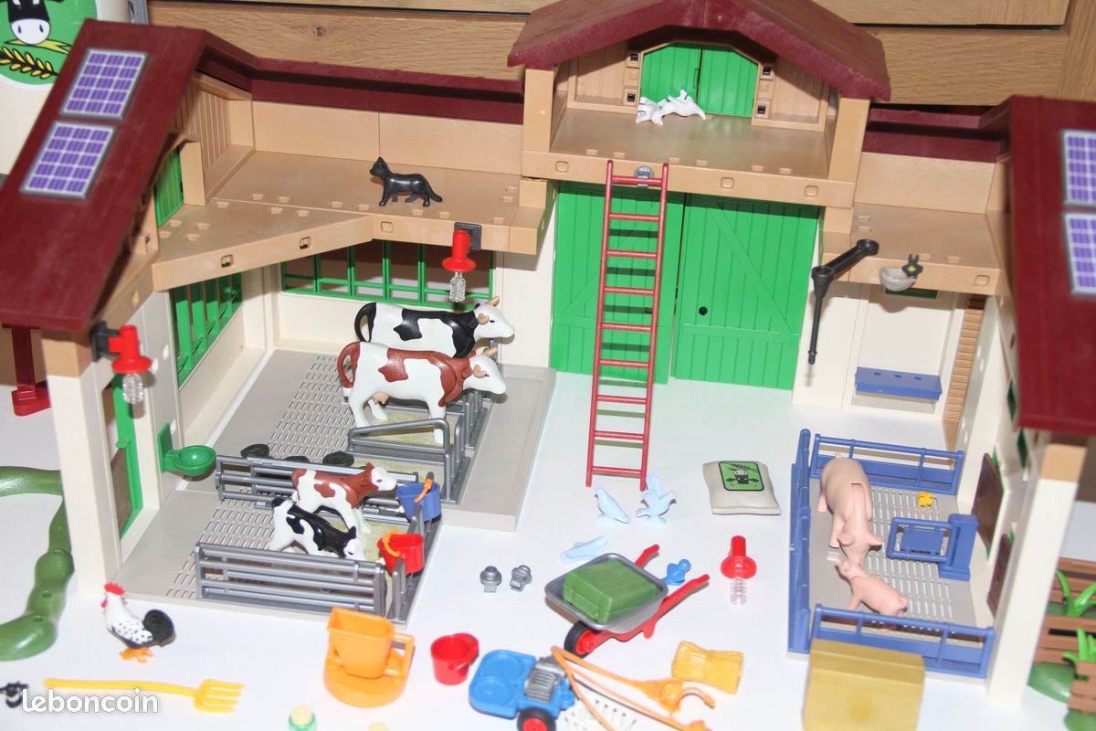 Playmobil 5119 - Ferme Moderne Avec Silo, Fermier Et Animaux - Occasion