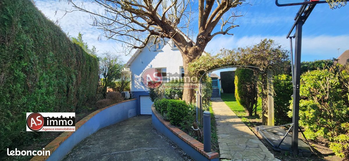 Maison 9 pièces 147 m² · à Petit-Caux · 147 m² · 294 000 €