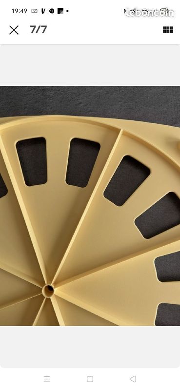 Croissant Party Tupperware (image 3)