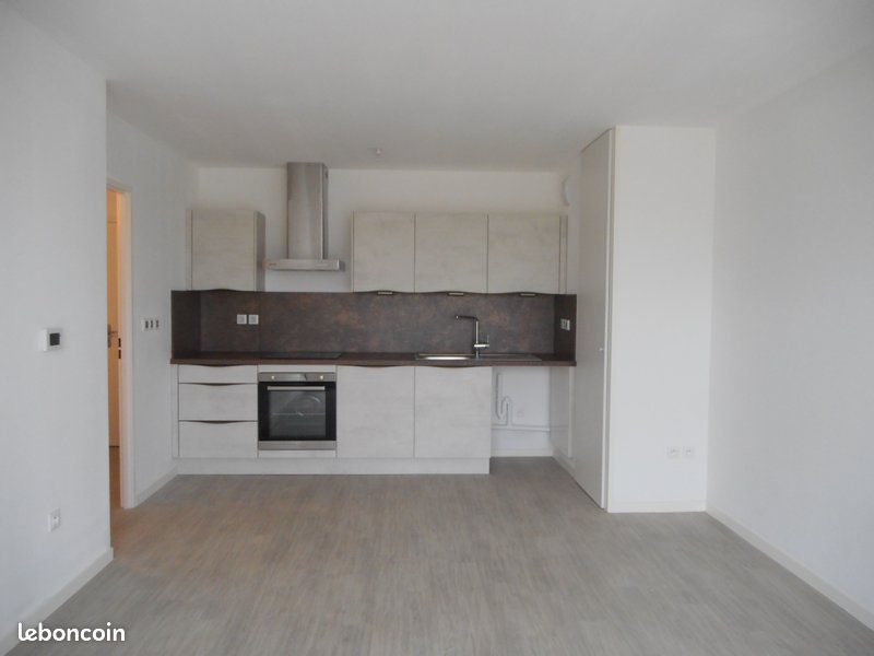 Appartement 3 pièces 58 m² · à Bezannes · 58 m² · 770 €