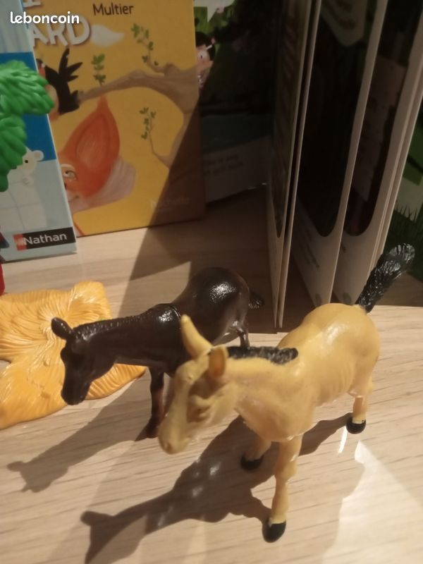 ANIMALS FARM, une banderille d'animaux et Tom, le tracteur (image 6)
