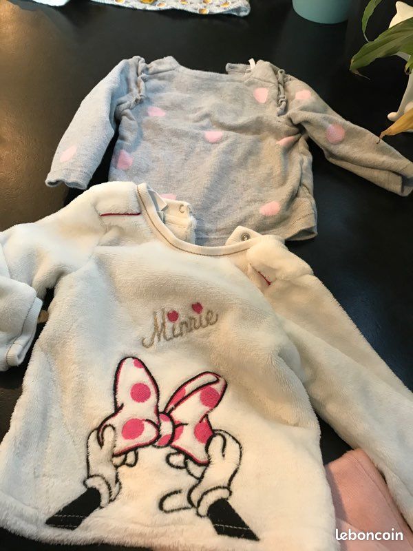 Lot de Quatre vêtements chauds pour filles en très bon état (image 3)