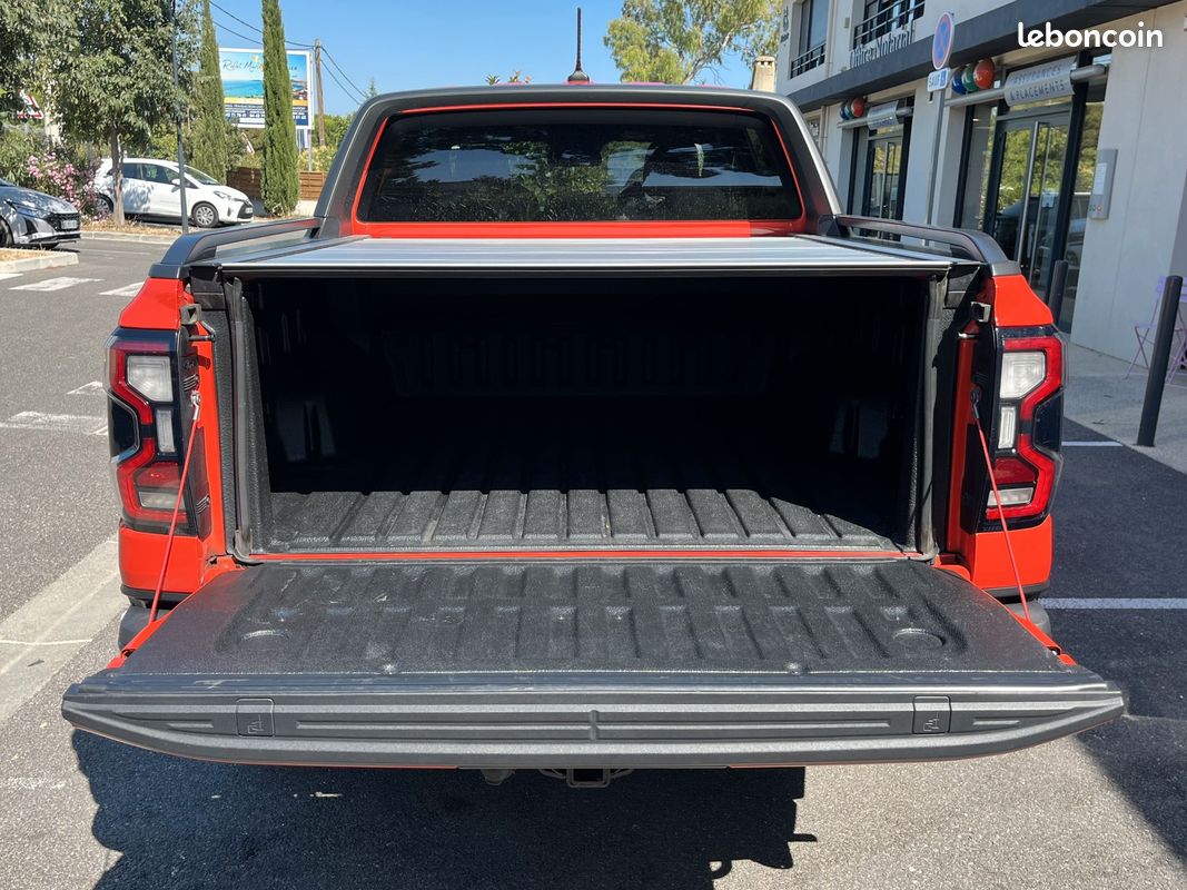 FORD RANGER RAPTOR 3.0l 292CH - DBLE CAB 5PL - RIDEAU ÉLEC - 1ÈRE MAIN - ENTRETIEN FORD - GARANTIE FORD 11/26 (image 16)