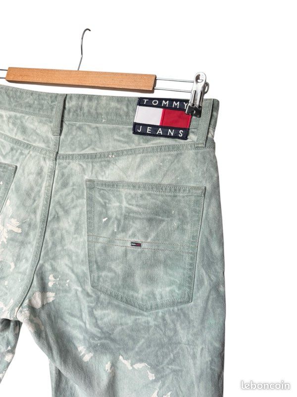 Bermuda jean TOMMY HILFIGER 32 ( neuf ) (image 3)