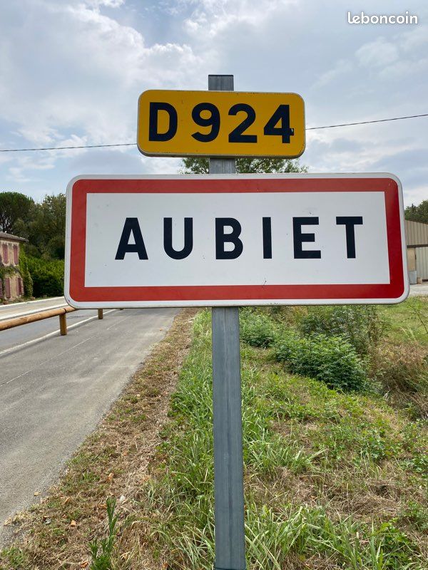 Terrain à bâtir · à Aubiet · 70 000 €