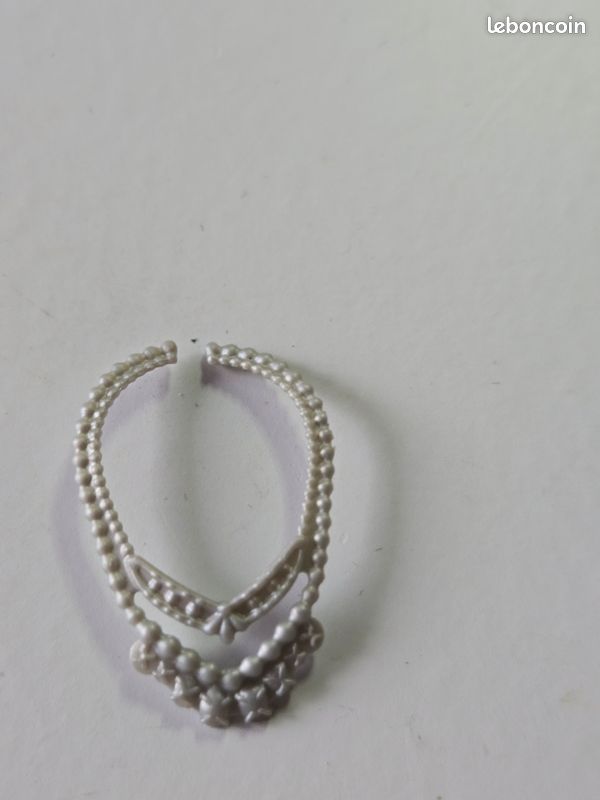 Collier Barbie (image 1)