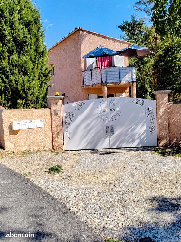 Maison 12 pièces 174 m² · à Gréoux-les-Bains · 174 m² · 620 000 €