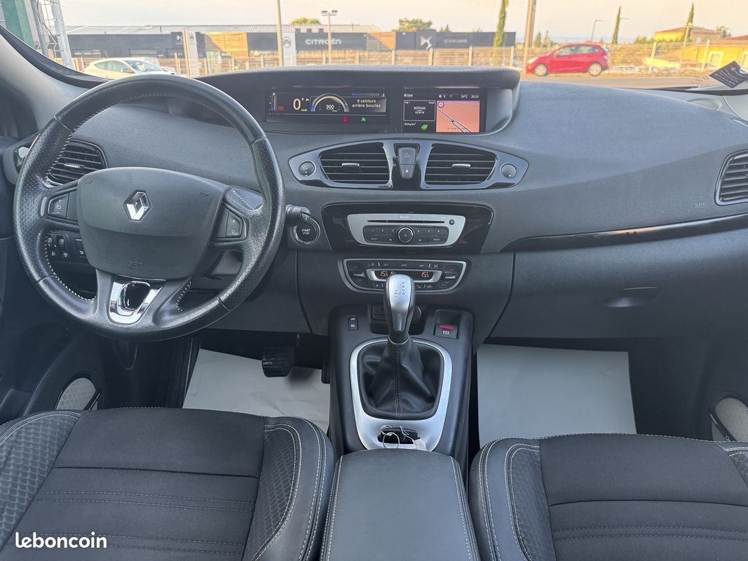 Renault SCENIC III 1.5 DCI 110CH BOSE 2015 EDC (image 15)