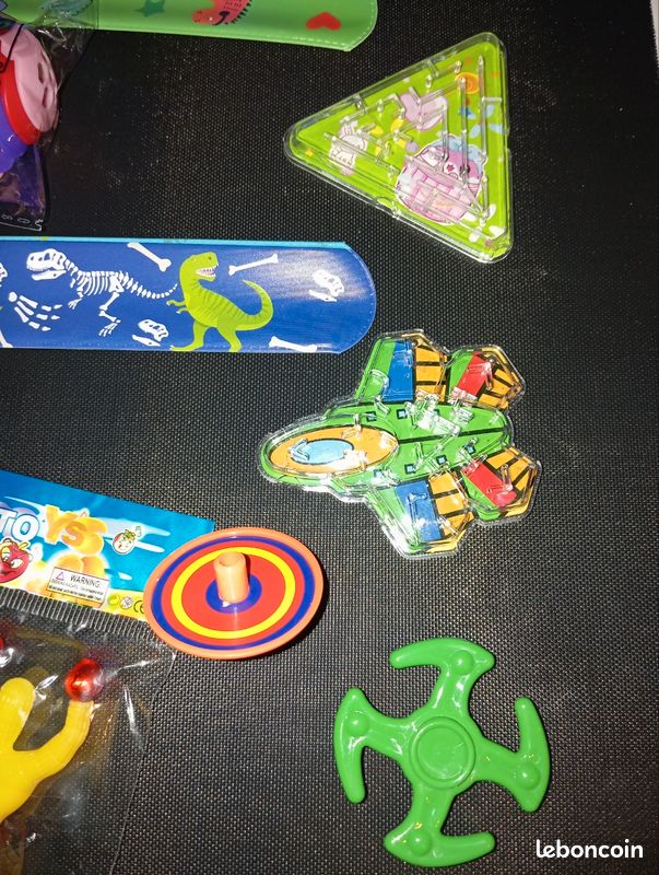 Lot d'une dizaine de fidget jeux (image 2)